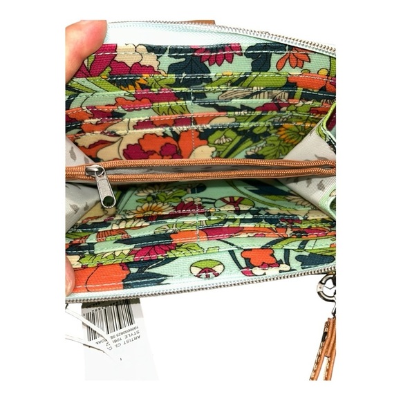 Sakroots Floral Crossbody Wristlet Bag - Multicolor New - Picture 3 of 15